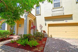 934 NW 126th Ave, Coral Springs, FL 33071, Sold 08/06/20