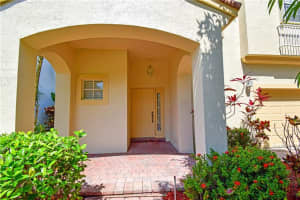 934 NW 126th Ave, Coral Springs, FL 33071, Sold 08/06/20