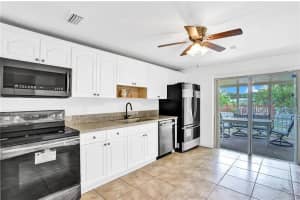 5830 N Farragut Dr, Hollywood, FL 33021, Sold 09/17/20