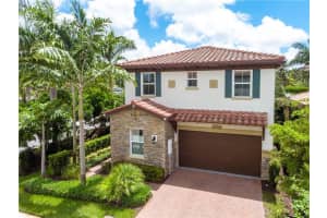 5300 Kingfisher Wy, Davie, FL 33314, Sold 09/02/20
