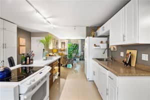 5316 NE 6th Ave A21, Oakland Park, FL 33334, Sold 07/24/20