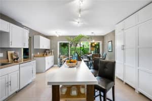 5316 NE 6th Ave A21, Oakland Park, FL 33334, Sold 07/24/20