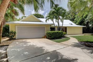 10230 SE Volador Cir, Hobe Sound, FL 33455, Sold 09/25/20