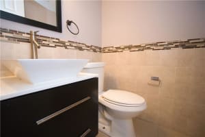 19 Madrid Ln, Davie, FL 33324, Sold 07/29/20