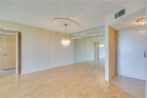 900 NE 195th St, Miami, FL 33179, Sold 12/09/20