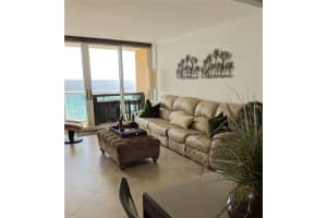333 NE 21st Ave, Deerfield Beach, FL 33441, Sold 08/07/20