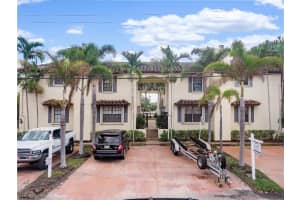 1524 SE 12th St, Fort Lauderdale, FL 33316, Sold 09/04/20