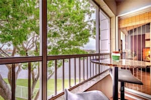 2880 N Oakland Forest Dr, Oakland Park, FL 33309, Sold 07/17/20