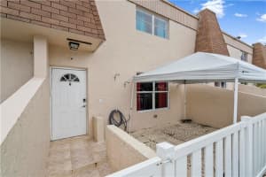 8081 NW 11th St, Margate, FL 33063, Sold 09/02/20