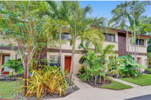 3062 S Oakland Forest Dr, Oakland Park, FL 33309, Sold 07/27/20