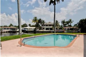 2421 NE 50th St, Lighthouse Point, FL 33064, Sold 01/20/21