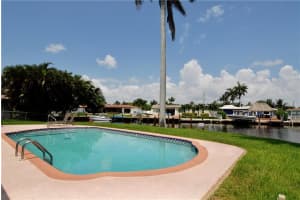 2421 NE 50th St, Lighthouse Point, FL 33064, Sold 01/20/21