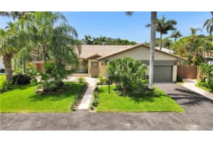 3240 Seaward Dr, Pompano Beach, FL 33062, Sold 12/31/20