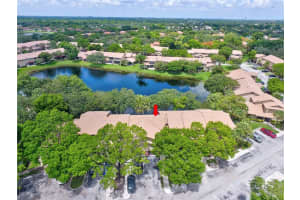 9008 Vineyard Lake Dr, Plantation, FL 33324, Sold 07/22/20