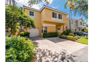 1723 Royal Palm Way, Hollywood, FL 33020, Sold 08/26/20