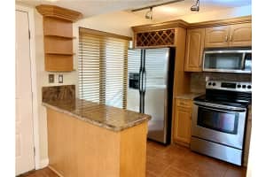 20210 NE 3rd Ct, Miami, FL 33179, Sold 10/08/20