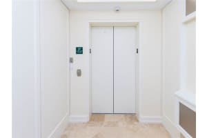 821 N Riverside Dr, Pompano Beach, FL 33062, Sold 09/24/21