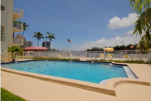 341 N Birch Rd, Fort Lauderdale, FL 33304, Sold 12/08/20