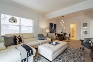 341 N Birch Rd, Fort Lauderdale, FL 33304, Sold 12/08/20