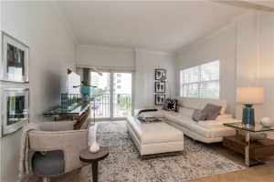341 N Birch Rd, Fort Lauderdale, FL 33304, Sold 12/08/20