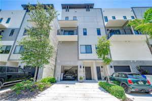 156 SE 4th Terrace, Pompano Beach, FL 33060, Sold 08/06/20