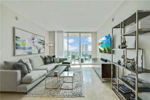 350 SE 2nd St, Fort Lauderdale, FL 33301, Sold 03/18/21