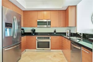 350 SE 2nd St, Fort Lauderdale, FL 33301, Sold 03/18/21