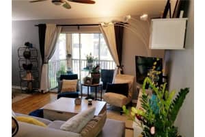 441 SE 10th St, Dania Beach, FL 33004, Sold 09/14/20