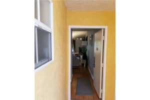 441 SE 10th St, Dania Beach, FL 33004, Sold 09/14/20