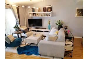 441 SE 10th St, Dania Beach, FL 33004, Sold 09/14/20