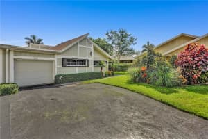 3601 W Bell Dr, Davie, FL 33328, Sold 08/27/20