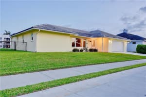 1091 Singer Dr, West Palm Beach, FL 33404, Sold 03/22/21