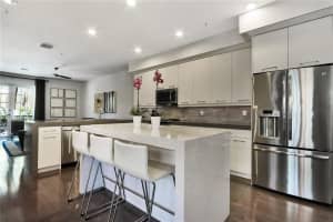 2273 NE 9th Ave, Wilton Manors, FL 33305, Sold 07/07/20