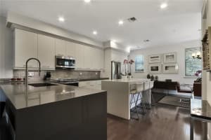 2273 NE 9th Ave, Wilton Manors, FL 33305, Sold 07/07/20