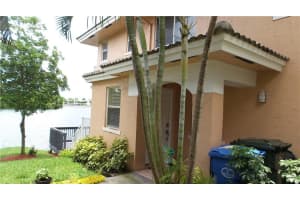 3287 NW 44th St, Oakland Park, FL 33309, Sold 11/16/20