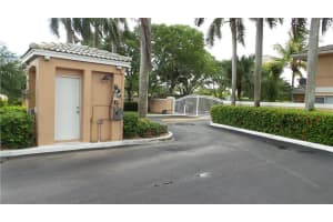 3287 NW 44th St, Oakland Park, FL 33309, Sold 11/16/20