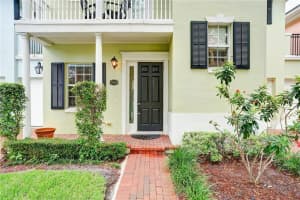 1052 W Heritage Club Cir, Delray Beach, FL 33483, Sold 09/14/20