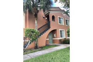 8030 N Nob Hill Rd, Tamarac, FL 33321, Sold 10/06/20
