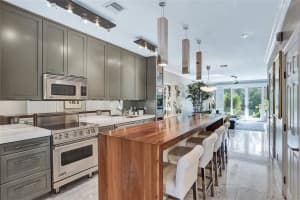 1844 N Dixie Hwy, Fort Lauderdale, FL 33305, Sold 08/25/20