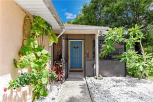 10375 Boynton Pl Cir, Boynton Beach, FL 33437, Sold 08/18/20