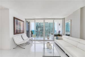 2200 NE 33rd Ave #15c, Fort Lauderdale, FL 33305, Sold 08/07/20