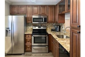 5530 Lakeside Dr, Margate, FL 33063, Sold 08/31/20