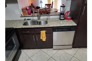 5580 Lakeside Dr, Margate, FL 33063, Sold 09/22/20