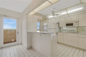 2200 NE 33rd Ave #14j, Fort Lauderdale, FL 33305, Sold 07/29/20