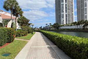 3750 NE 209th Terrace, Miami, FL 33180, Sold 12/07/20