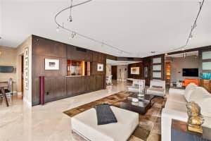 715 Bayshore Dr, Fort Lauderdale, FL 33304, Sold 04/22/21