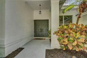 6438 NW 99th Ave, Parkland, FL 33076, Sold 08/13/20