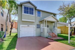 440 NW 101st Terrace, Pembroke Pines, FL 33026, Sold 08/06/20