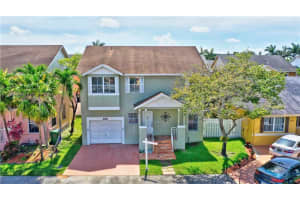 440 NW 101st Terrace, Pembroke Pines, FL 33026, Sold 08/06/20