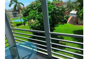 4431 NW 16th St APT H310, Lauderhill, FL 33313, Sold 08/21/20